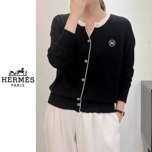 ☆[H] 라인배색 버튼 스웨터