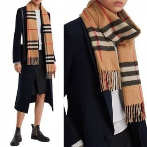 **버버리 체크 머플러 **