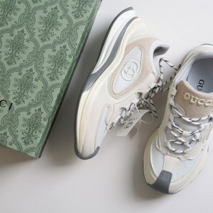 ?[GUCCI] 구찌 남성 GG 런 스니커즈 화이트 ?