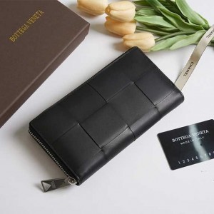 ? [Bottega Veneta] 보테가베네타 빅위빙 지퍼 장지갑 ?