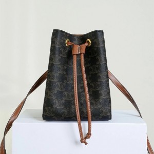 ? [CELINE] 셀린느 트리옹프 마이크로 세일러 버킷백 ?