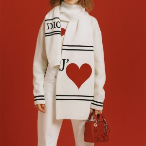 ? [DIOR] 크리스찬 디올 아무르 울 머플러 에크루 레드 ?