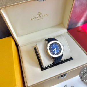 파텍** 아쿠아넛 블루다이얼 40mm