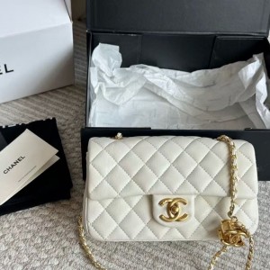 신상 체인 플랩백