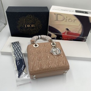 페이던트 은장 레이디백 스몰