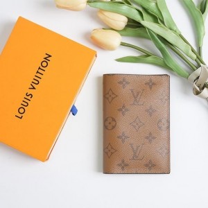 ? [Louis Vuitton] 루이비통 모노그램 캔버스 패스포트 커버 ?