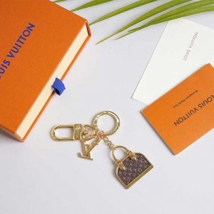 ? [LOUIS VUITTON] 루이비통 모노그램 알마 백 참 키링 ?