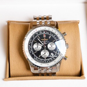 ? [Breitling] 브라이틀링 내비타이머 B01 크로노그래프 메탈 블랙 다이얼 ?