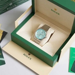 ? [ROLEX] 로렉스 Land-Dweller 36 오이스터 아이스 블루 ?