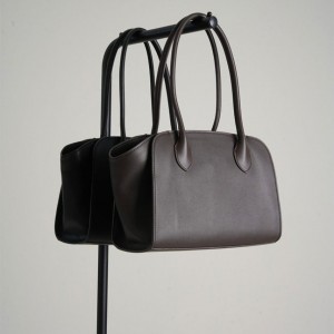 ? [THE ROW] 더 로우 소프트 말로 12 레더 토트백 ?