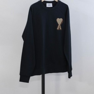 ? #아미 [AMI] 빅 하트 로고 코튼 스웨트셔츠 블랙 신상입고? #상의 #티셔츠 #12592