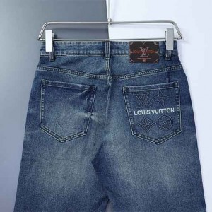 ? [LOUIS VUITTON] 루이비통 LV 도트 이니셜 로고 슬림핏 데님 팬츠 ?
