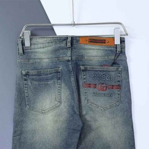 ? [GUCCI] 구찌 레드 로고 데님진 ?