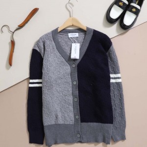 #톰브라운 [ THOM ] 수입 브이넥 배색 삼선 니트 가디건 입고?ㄱ #여성상의 #가디건자켓
