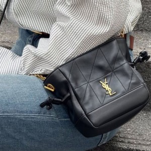 ? [SAINT LAURENT] 생로랑 제이미 미니 퀼팅 램스킨 숄더 백 ?