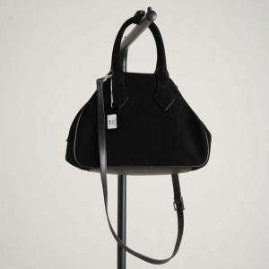 ? [THE ROW] 더 로우 스웨이드 숄더 토트백 ?