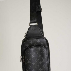 ? [Louis Vuitton] 루이비통 모노그램 이클립스 에비뉴 슬링백 ?