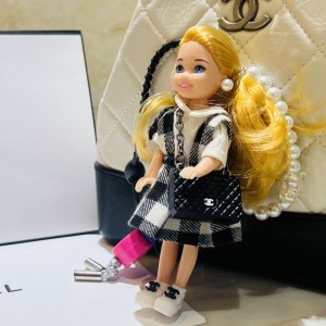 샤넬 바비 인형 백참 & 키링